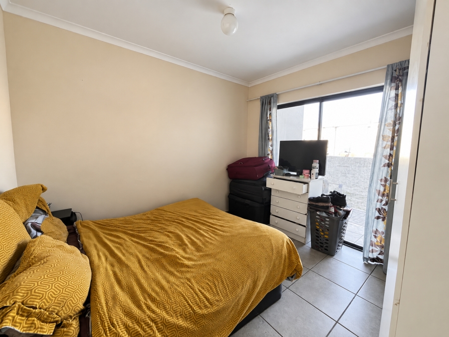 To Let 2 Bedroom Property for Rent in Parklands Western Cape